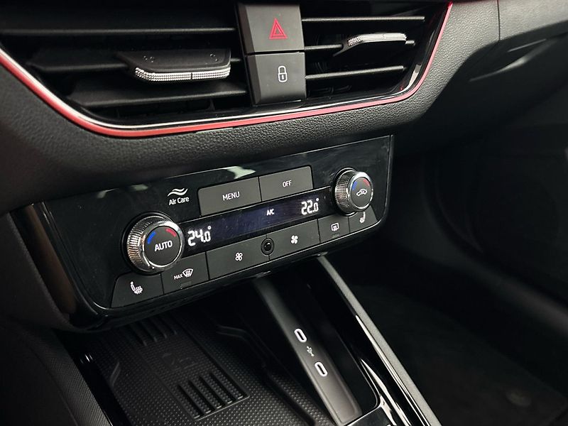 Škoda Kamiq Monte Carlo - fotka 19 z 27