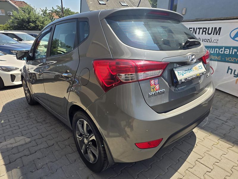 Hyundai ix20 1.6-KLIMA-SENZORY-ISOFIX - fotka 21 z 24