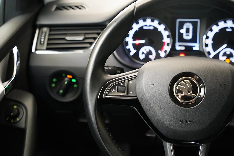Škoda Octavia - fotka 16 z 28