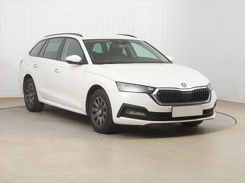 Škoda Octavia (2022) Ambition 2.0 TDI, ČR,1.maj - fotografie inzerátu