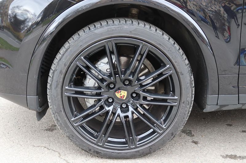 Porsche Cayenne S DIESEL 4.2 V8 283kW 4X4 DPH - fotka 16 z 50