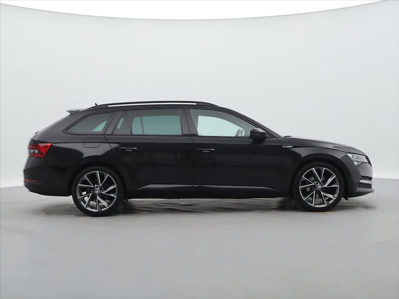 Škoda Superb 2,0 TDI 140kW DSG Sportline - fotka 8 z 36