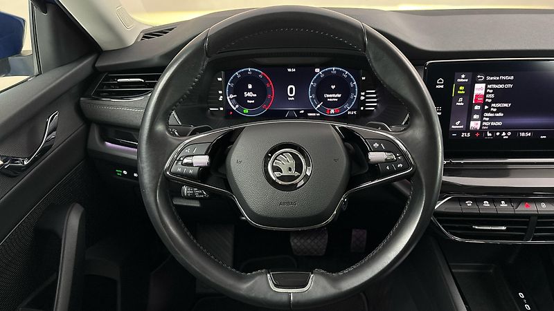 Škoda Octavia 2.0 TDI DSG Style - fotka 9 z 26