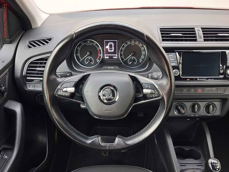 Škoda Fabia (2022) 1.0 TSi, 2.maj,ČR, Ambition - fotka 11 z 13