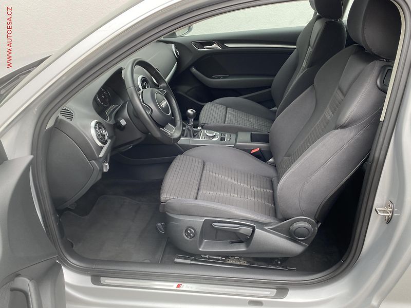 Audi A3 (2012) 1.4 TFSi, S-line, bixen - fotka 9 z 18