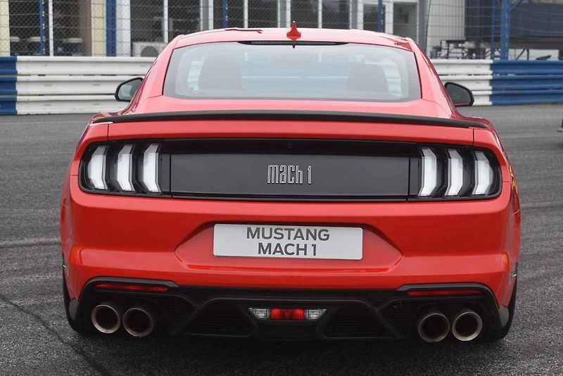 Ford Mustang Mach 1 způsobuje zkušeným řidičům opravdu libé pocity