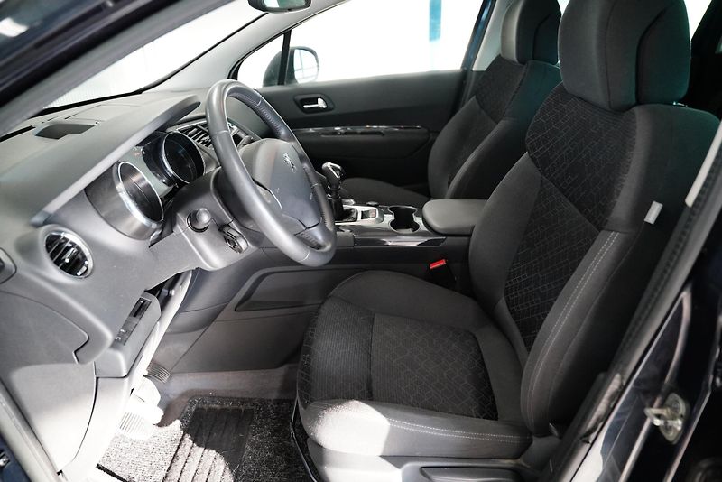 Peugeot 3008 - fotka 11 z 27