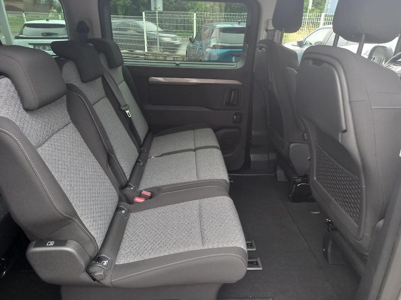 Peugeot Traveller (2026) Active L3 2.2 BlueHDi 150 man - fotka 15 z 32