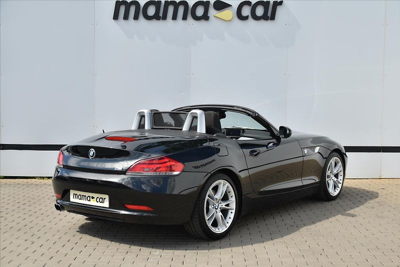 BMW Z4 23i 150kW SERVISNÍ KNIHA ČR - fotka 9 z 26