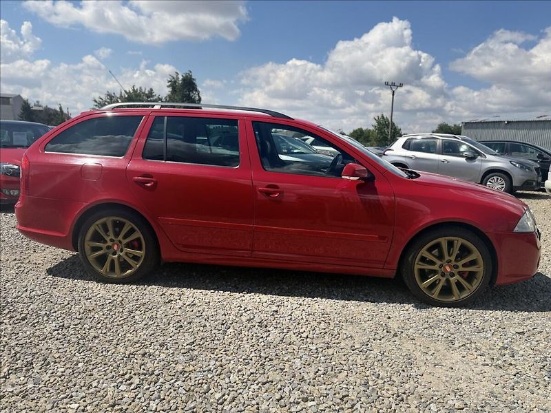 Škoda Octavia 2,0 TDI RS 125kW - fotka 4 z 23