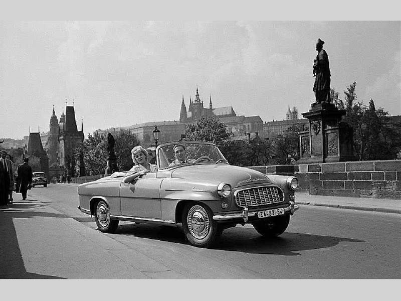 Škoda 445.