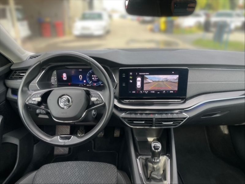 Škoda Octavia 1,5 TSI 110 Style - fotka 9 z 11