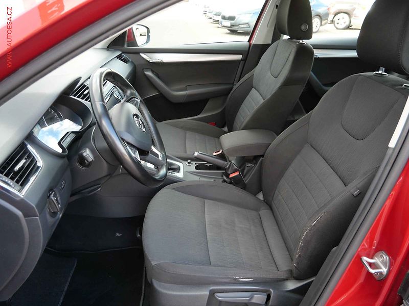 Škoda Octavia (2016) 1.4 TSi, ČR, Style, DSG - fotka 9 z 22