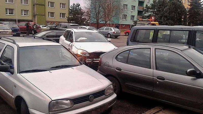 Nehoda v Družstevní ulici v Žatci