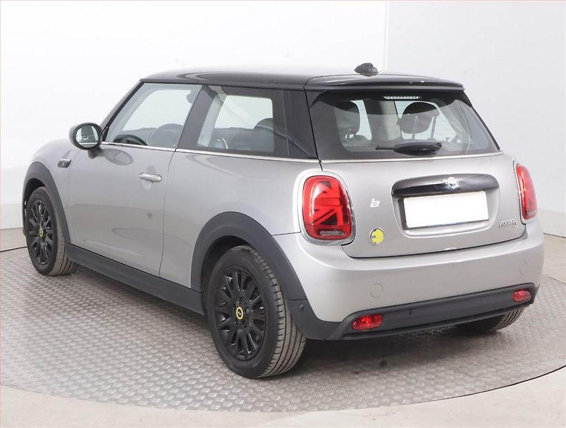 Mini Ostatní (2023) Cooper SE 32 kWh, SoH 97% - fotka 4 z 17