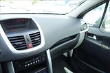 Peugeot 207 1,4 i 54KW, ČR, SERVIS. KN. - náhled 25