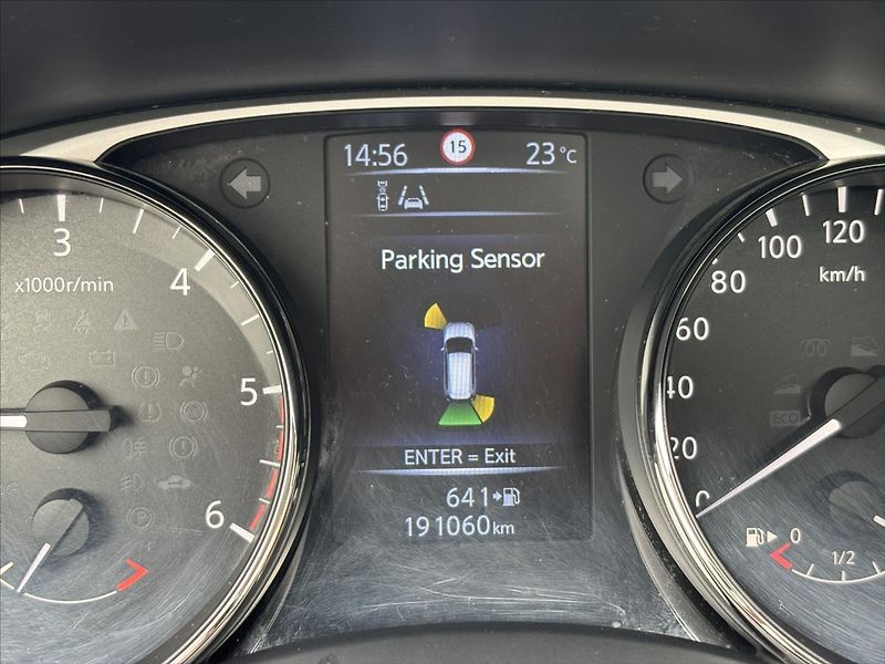 Nissan X-Trail 1,6 D PLNÝ SERVIS 360° PANORAM - fotka 37 z 44