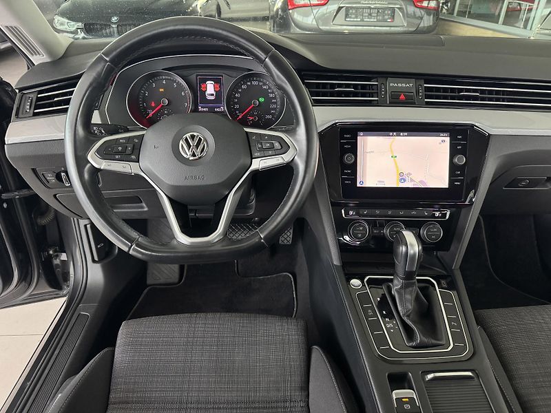 Volkswagen Passat Variant 1,5TSI 110kW DSG*Navi*Kamera - fotka 12 z 35