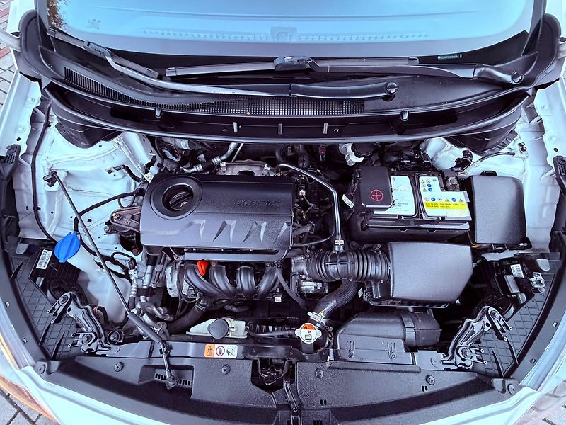 Hyundai i30 1.4 16V, Serviska, 1.Maj - fotka 28 z 29