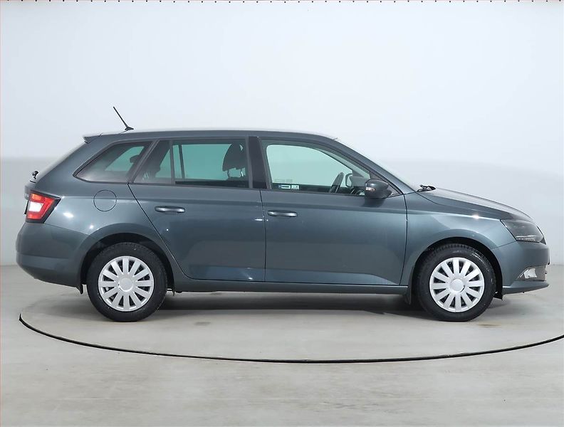Škoda Fabia (2016) 1.2 TSI, Serv.kniha, Tempomat - fotka 6 z 19