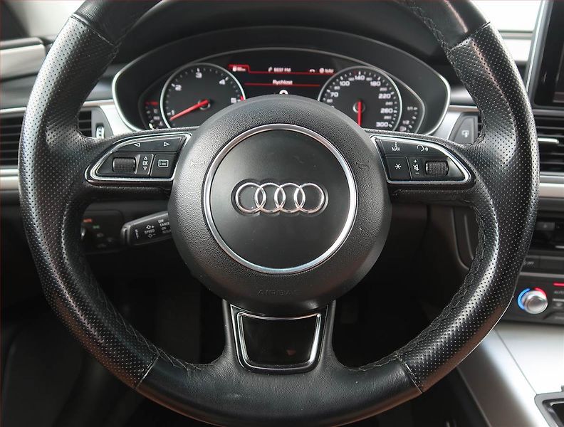 Audi A6 (2015) 3.0 TDI, 4X4, Automat - fotka 16 z 22