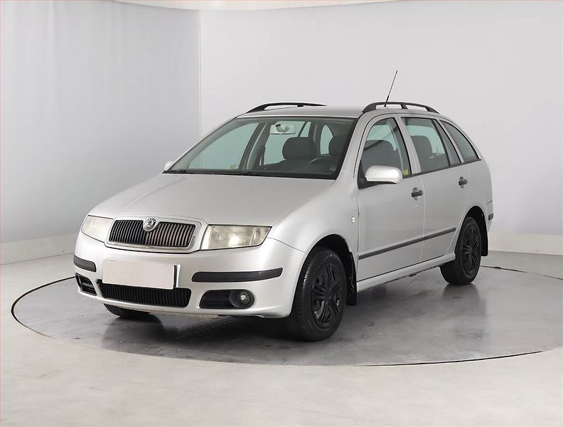 Škoda Fabia (2006) 1.2 12V, Serv.kniha, Tažné - fotka 2 z 16