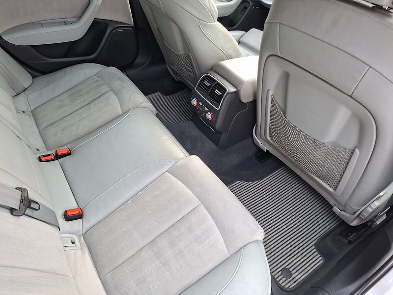 Audi A6 Allroad (2014) 3.0TDI 150kW S-TRONIC -VÝBAVA - fotka 34 z 47