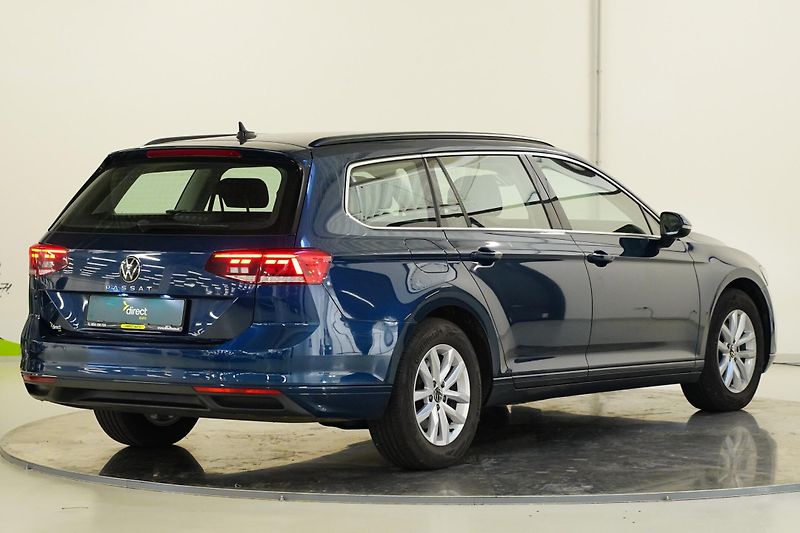 Volkswagen Passat - fotka 2 z 28