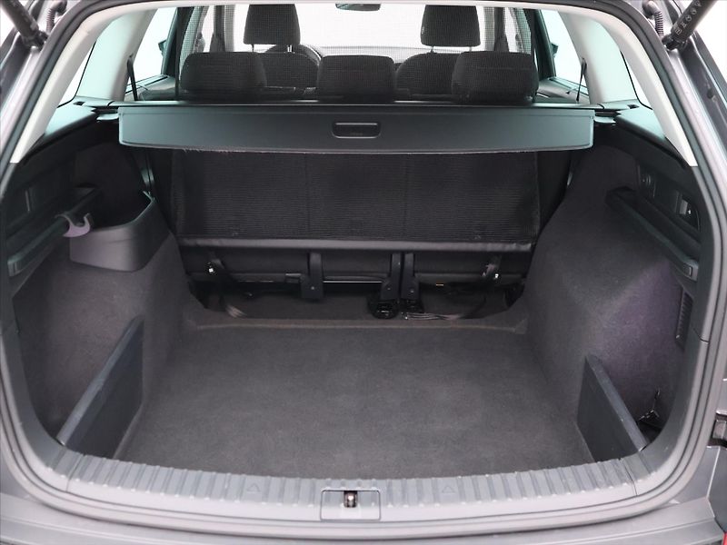 Škoda Kodiaq 2,0 TDI 147kW 4x4 DSG Tour DPH - fotka 10 z 34