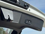 Volvo XC40 (2026) ULTRA B4, 360°, PIXEL LED, BLA - náhled 15