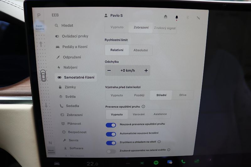 Tesla Model S LONG RANGE AWD 493kW - fotka 29 z 50