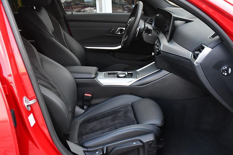 BMW Řada 3 320d xD M-SPORT ČR 3L-ZÁRUKA - fotka 20 z 51