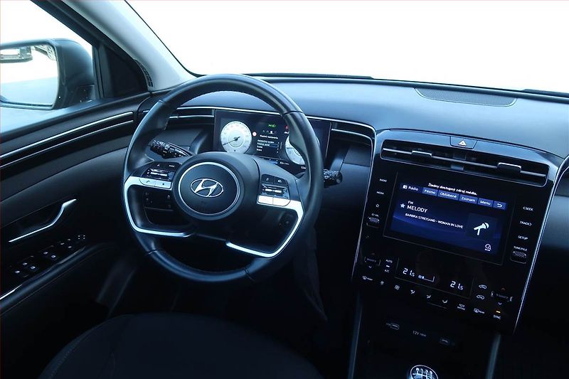 Hyundai Tucson (2021) Family 1.6 T-GDI - fotka 7 z 22