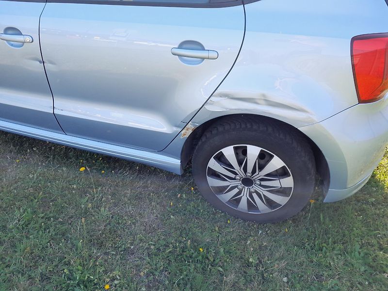 Volkswagen Polo (2015) 1,0 TSI 70KW serviska 2x klíč - fotka 8 z 16