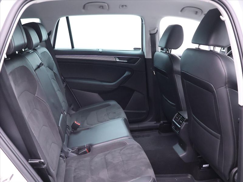 Škoda Kodiaq 2,0 TDI 147kW DSG Style 4x4 DP - fotka 14 z 41