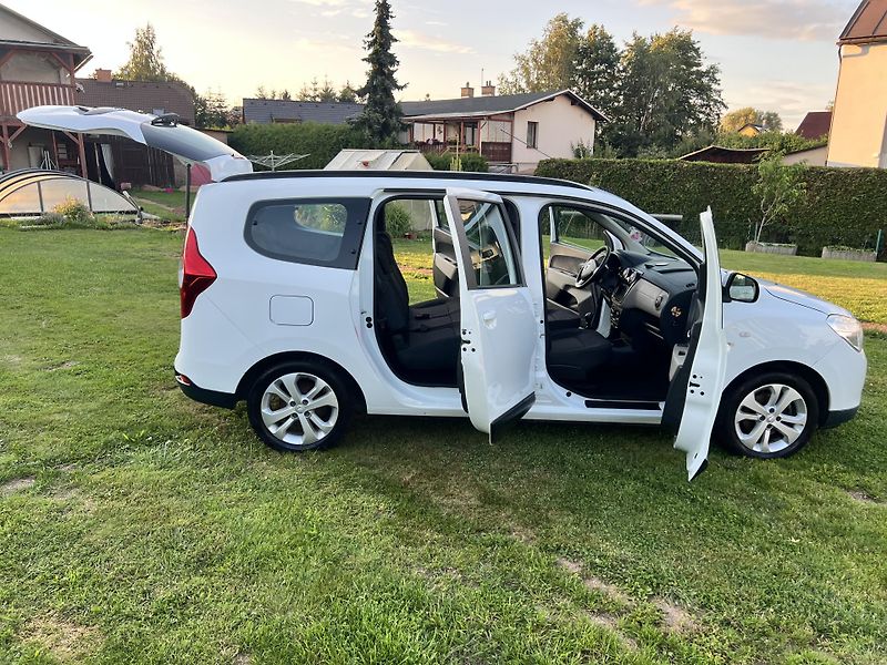 Dacia Lodgy 1.5DCI 79KW,7MÍST,KLIMA,NAVI - fotka 32 z 44