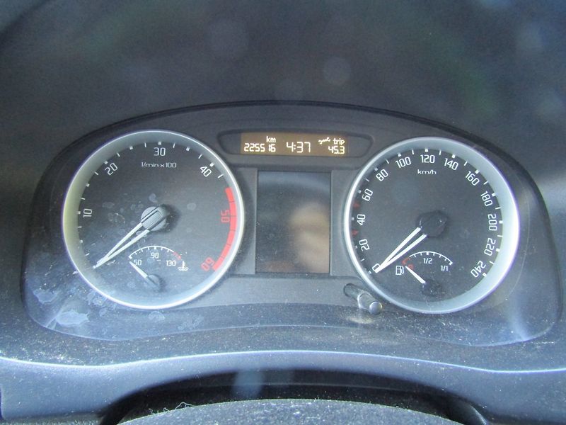 Škoda Roomster (2008) 1.4 TDI 59kW - fotka 27 z 34