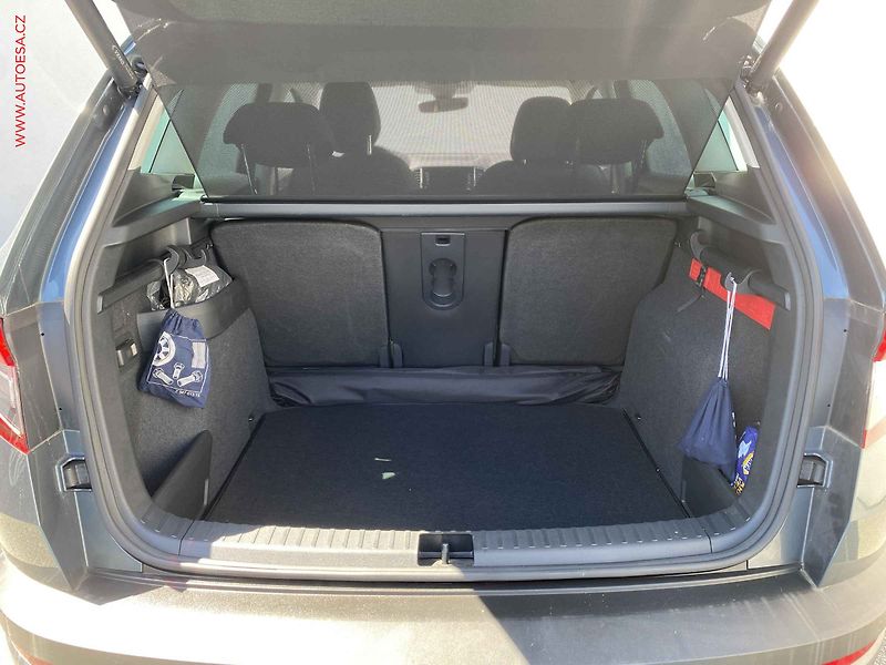 Škoda Karoq (2018) 1.0 TSi, Style, LED, kamera - fotka 7 z 18
