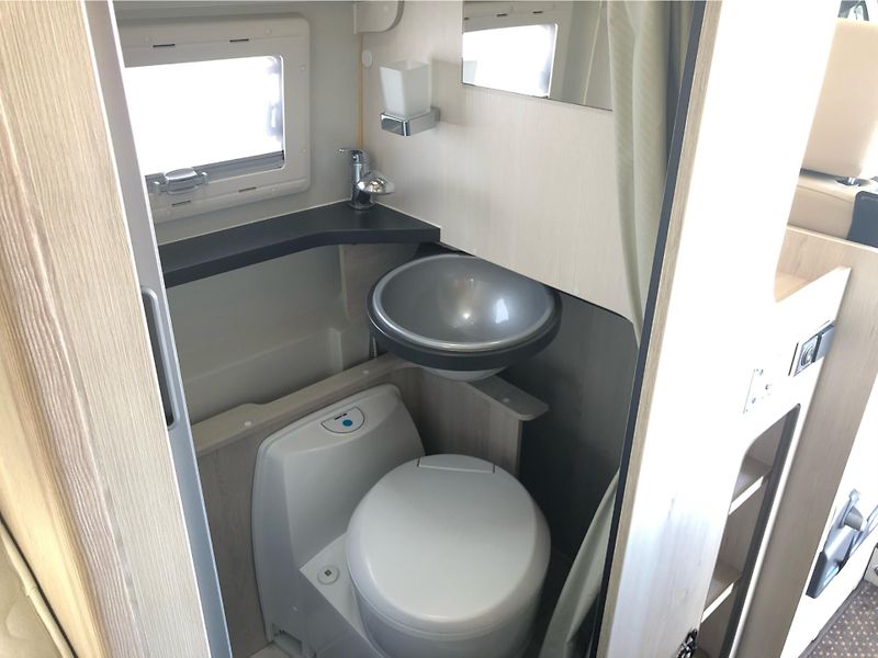 Fiat Ducato 2,3 JTD Karmann Mobil Dexter 5 - fotka 24 z 30