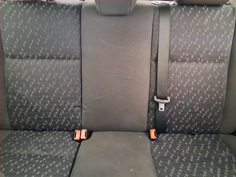 Ford Focus (2001) 1.6 16V, po STK, Klima - fotka 10 z 13