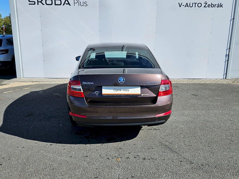 Škoda Octavia (2013) Ambition 1,2TSI - fotka 9 z 22