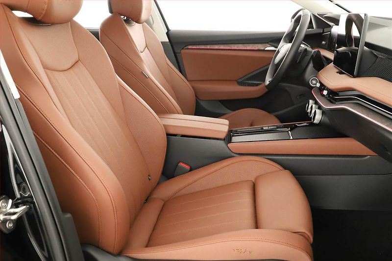 Škoda Superb (2025) 2.0 TSI, LAURIN&KLEMENT, DPH - fotka 7 z 21