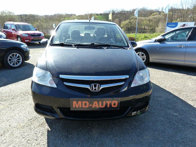 Honda City 1.3 I - fotka 2 z 17