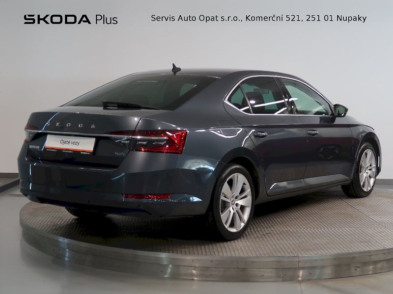 Škoda Superb (2019) STYLE 2.0TDI 140KW 4x4 DSG LED - fotka 2 z 47