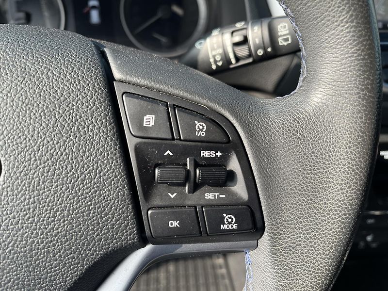 Hyundai Tucson 2.0 CRDi 4x4 ČR - fotka 23 z 33