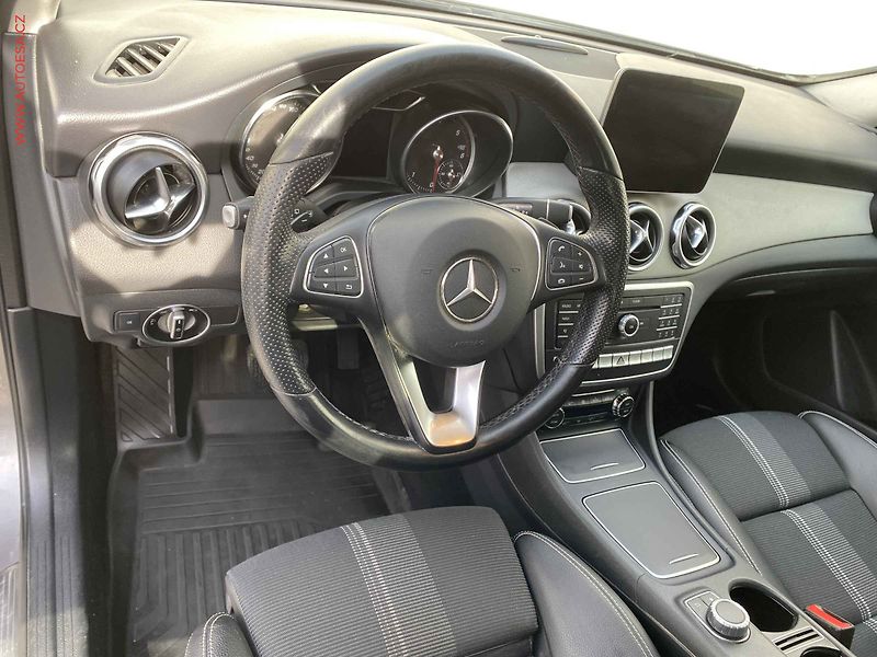 Mercedes-Benz CLA (2018) 2.2 CDi 4Matic, AT, LED - fotka 12 z 22
