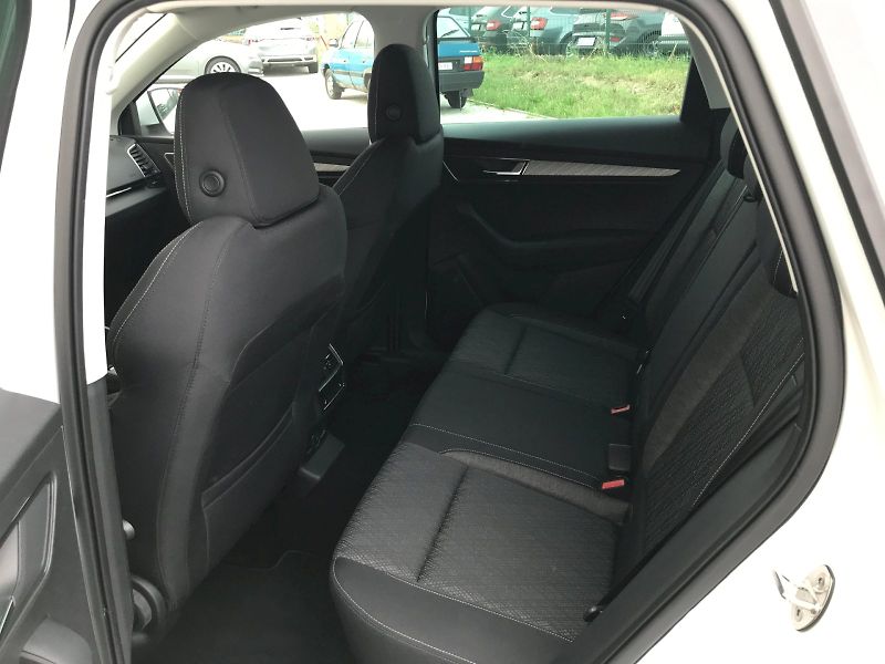 Škoda Karoq (2024) 1.5 TSI /110KW / 6MP / Style - fotka 12 z 28
