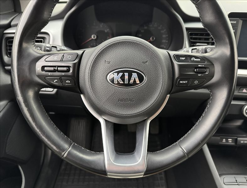 Kia Stonic 1,4 i SERVIS KAMERA 2X KOLA ČR - fotka 9 z 37