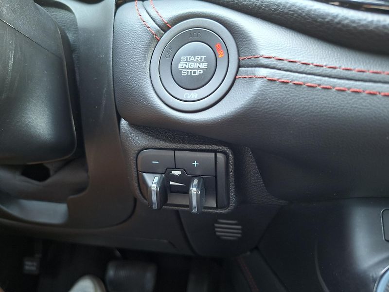 Dodge Durango (2023) 5,7L V8 4x4, Max výbava, tažné - fotka 23 z 35