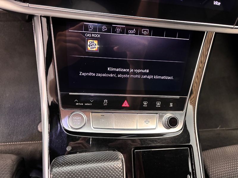 Audi Q8 50 3.0 TDI QUATTRO S-LINE - fotka 16 z 34